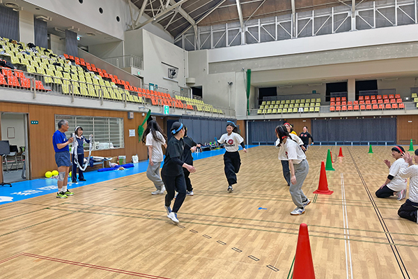 色別対抗リレー