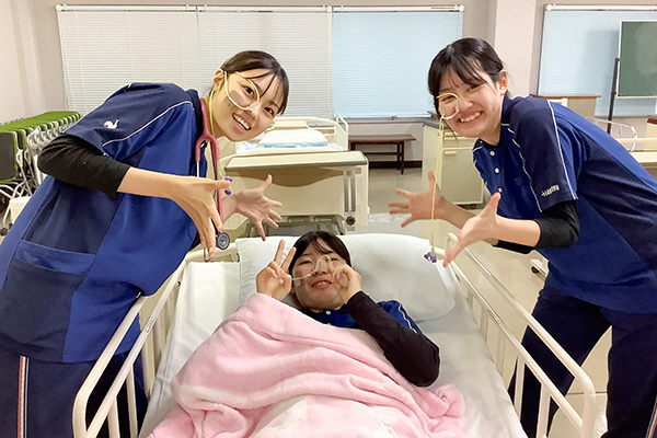 経鼻チューブの固定