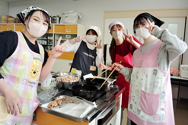 毎月子ども食堂に参加しています