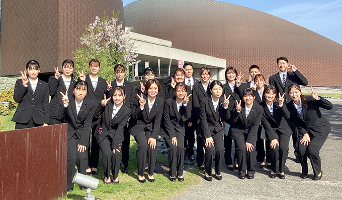 あかがねミュージアムにて入学式を行いました